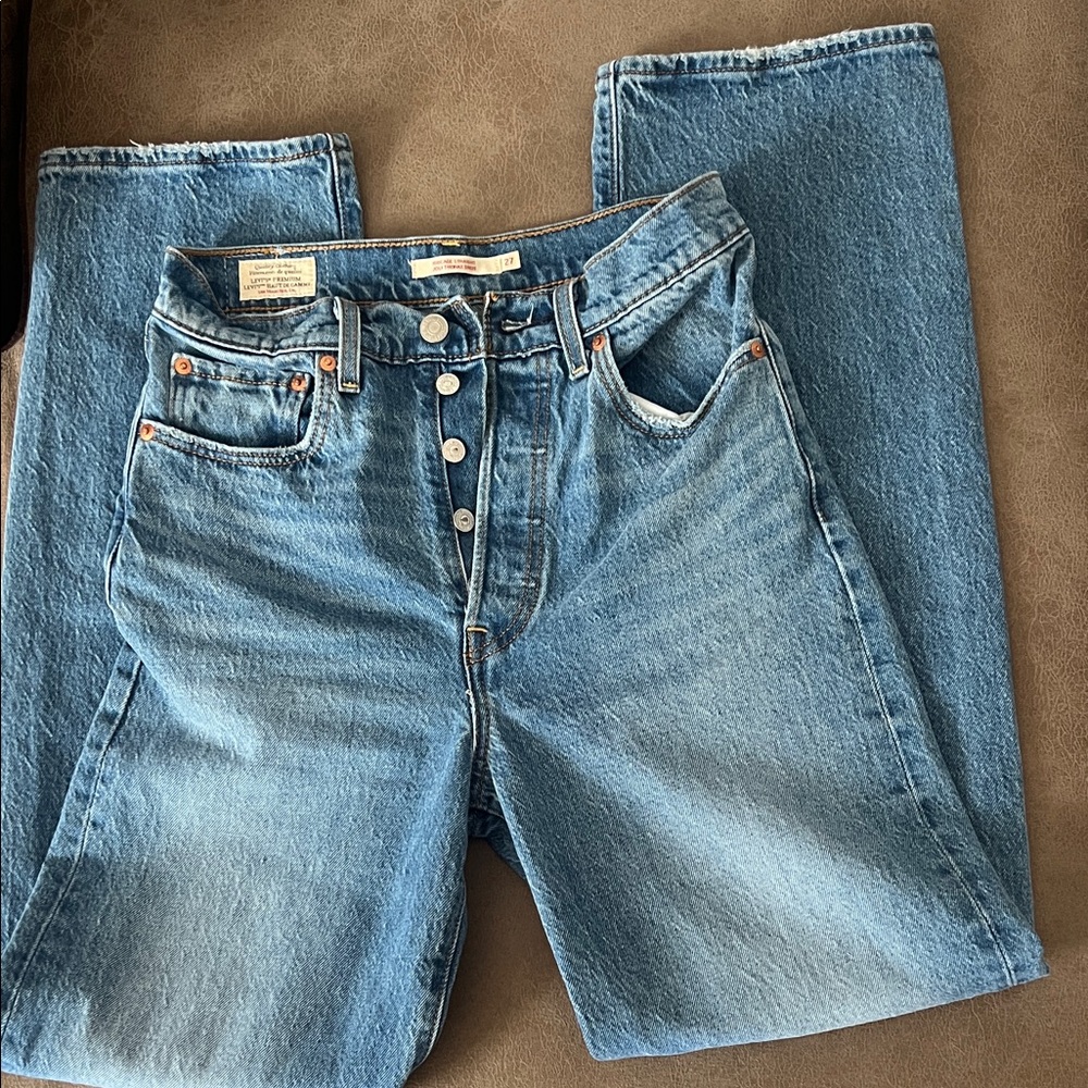 LEVIS Classic Blue Jeans